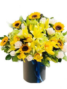 Vibrant Mixed Flower Arrangement