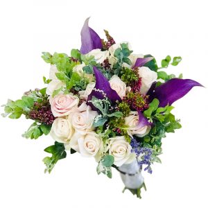 A bouquet of Pink and White Roses