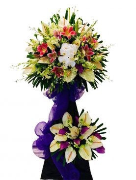 Remembrance  – Standing Spray 3