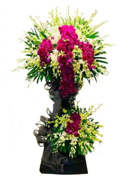 Remembrance – Standing Spray 2