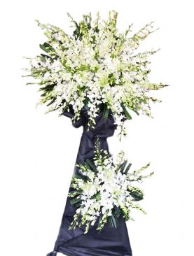 Remembrance  –  Standing Spray 1