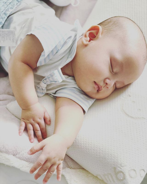 Hãy Cho Trẻ Học Được Cách Yêu Thương, Hòa Bình & Tràn Đầy Lòng Nhân Ái