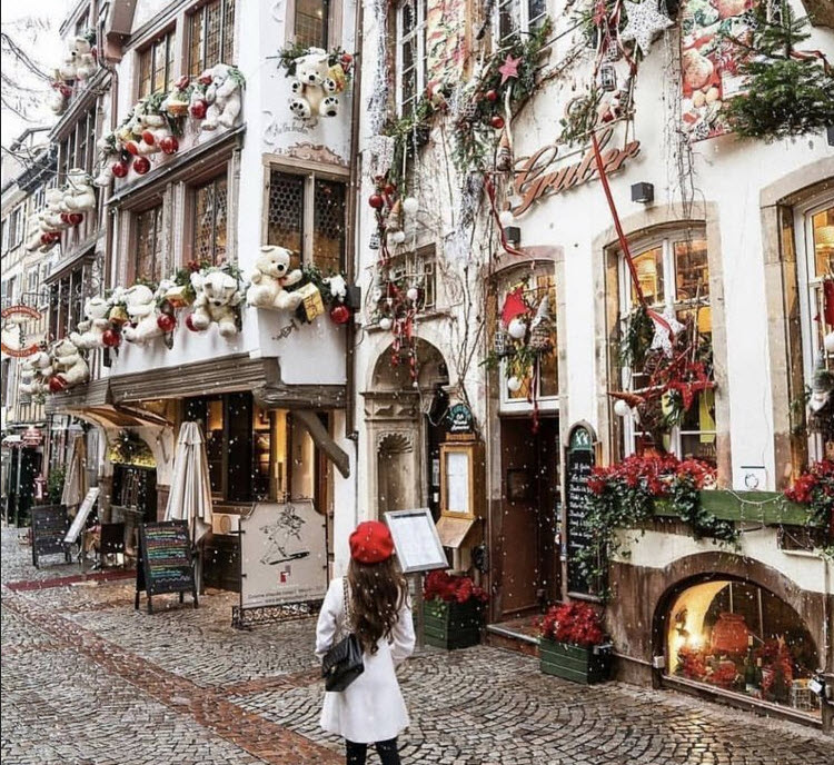 Tặng Quà Gì Cho Người Thân vào Dịp Lễ Giáng Sinh