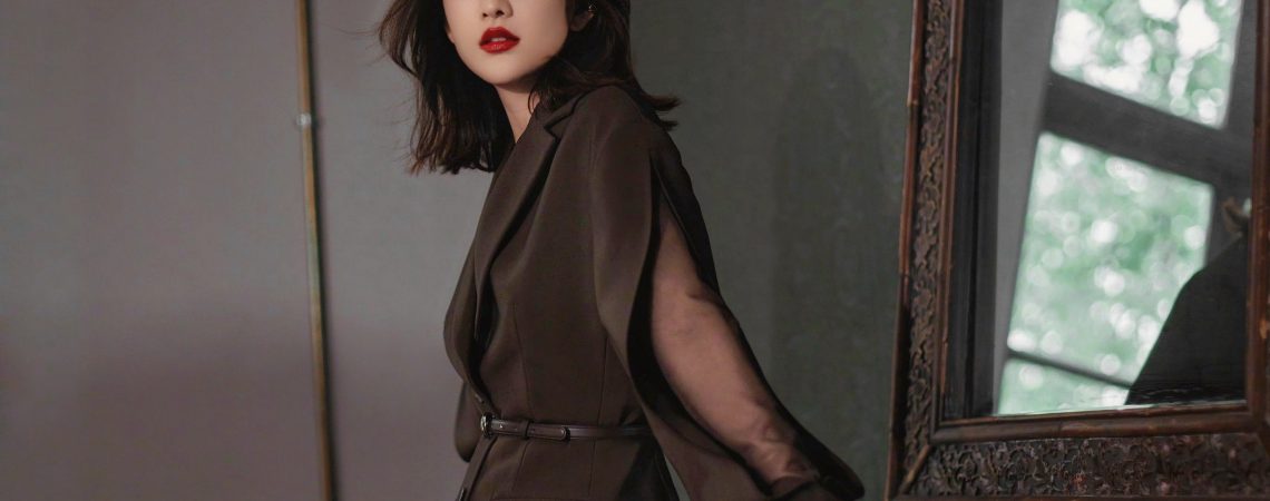 In Oder To Be Who You Are, You Must Be Willing To Let Go Of Who You Think You Are – Để Trở Thành Chính Mình, Bạn Phải Sẵn Sàng Từ Bỏ Con Người Mà Bạn Nghĩ