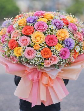 99 Assorted Roses – A Love That Never Ends